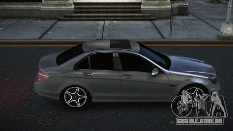 Mercedes-Benz C63 AMG Mivfibada para GTA 4