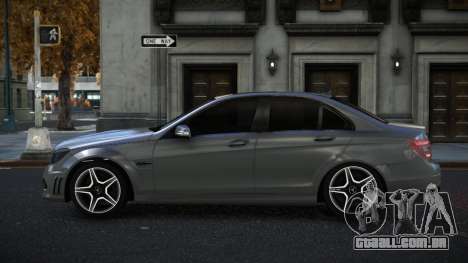 Mercedes-Benz C63 AMG Mivfibada para GTA 4