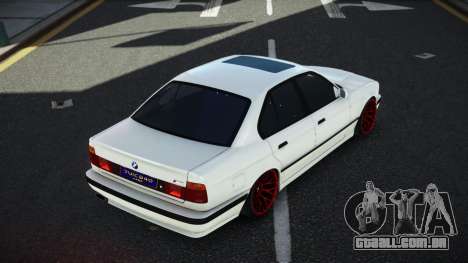 BMW M5 Sukro para GTA 4