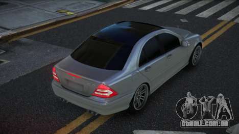 Mercedes-Benz C32 AMG Yufazaf para GTA 4
