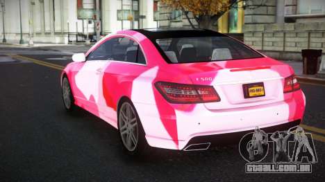 Mercedes-Benz E500 Ashah S4 para GTA 4