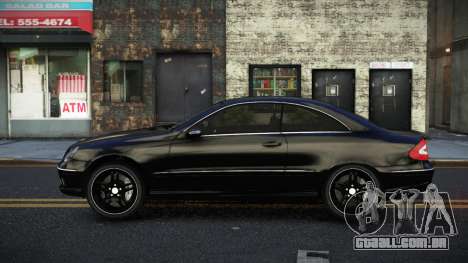 Mercedes-Benz CLK55 AMG Cuwetub para GTA 4