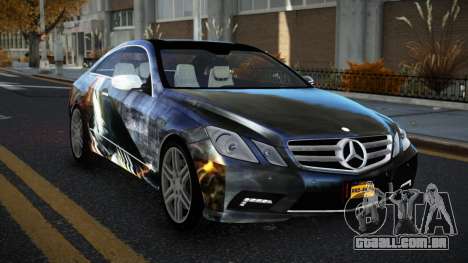 Mercedes-Benz E500 Ashah S6 para GTA 4