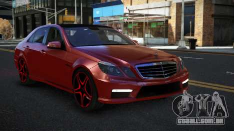 Mercedes-Benz E63 AMG Guju para GTA 4