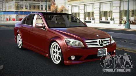 Mercedes-Benz C350 Qulaze para GTA 4