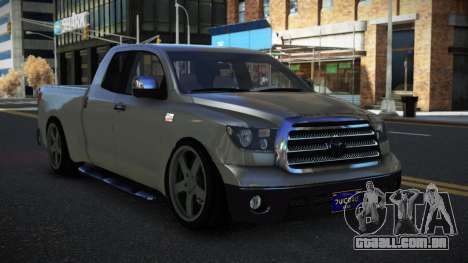 Toyota Tundra Ravixe para GTA 4