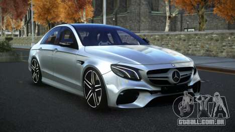 Mercedes-Benz E63 AMG Pipagoka para GTA 4