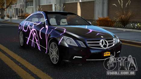 Mercedes-Benz E500 Ashah S9 para GTA 4