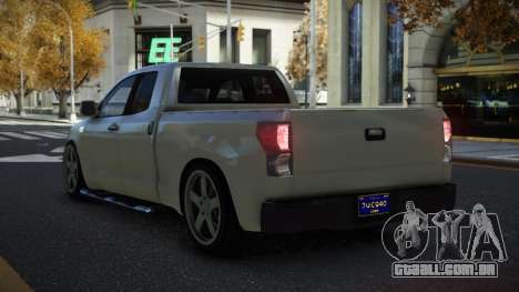 Toyota Tundra Ravixe para GTA 4