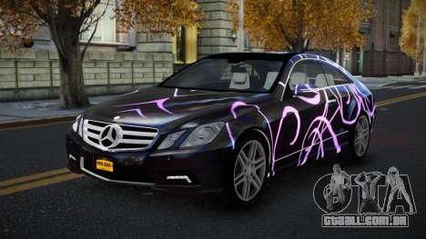 Mercedes-Benz E500 Ashah S9 para GTA 4