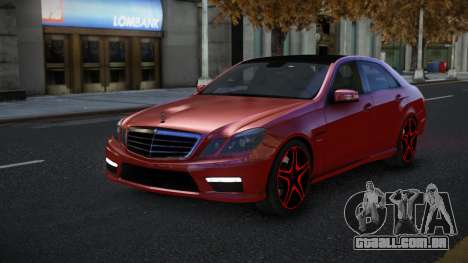 Mercedes-Benz E63 AMG Guju para GTA 4