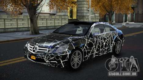 Mercedes-Benz E500 Ashah S5 para GTA 4
