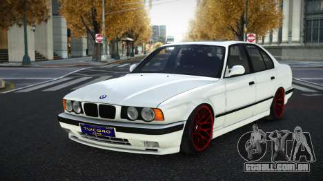 BMW M5 Sukro para GTA 4