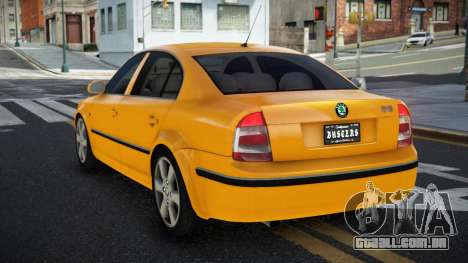 Skoda Superb Dunjupelo para GTA 4