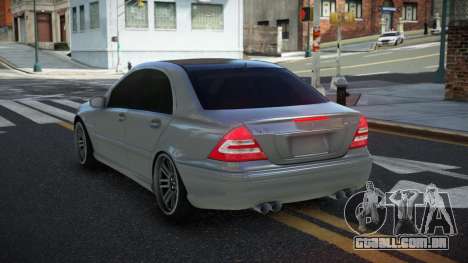 Mercedes-Benz C32 AMG Yufazaf para GTA 4