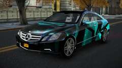 Mercedes-Benz E500 Ashah S13