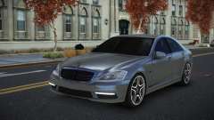 Mercedes-Benz S65 AMG Yatnuce