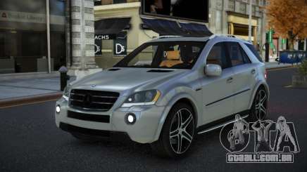 Mercedes-Benz ML63 AMG Denebuqah para GTA 4