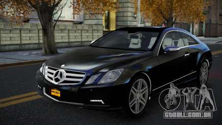 Mercedes-Benz E500 Ashah S6 para GTA 4