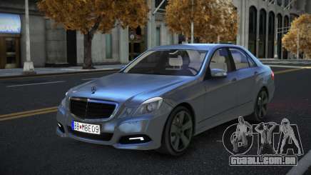 Mercedes-Benz E63 AMG Zodgeduxe para GTA 4