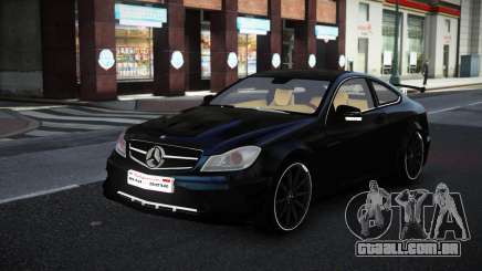 Mercedes-Benz C63 AMG Zogsixaqu para GTA 4