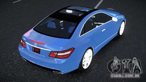 Mercedes-Benz E500 Petu para GTA 4