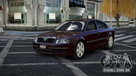 Skoda Superb Vinqego para GTA 4