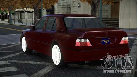Mercedes-Benz E500 Vuydocita para GTA 4