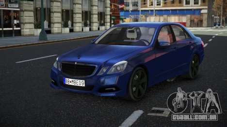 Mercedes-Benz E63 AMG Dokvabul para GTA 4