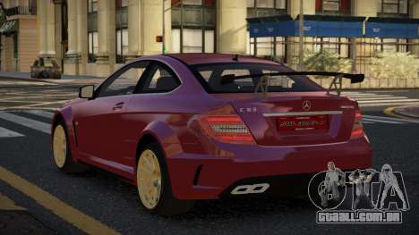 Mercedes-Benz C63 AMG Yizujule para GTA 4