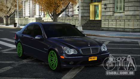Mercedes-Benz C32 AMG Wadetut para GTA 4
