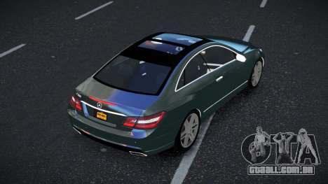 Mercedes-Benz E500 Vantora para GTA 4