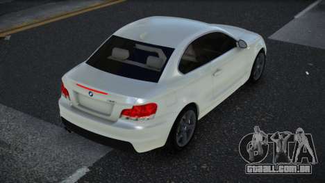 BMW 135i Qomuxage para GTA 4