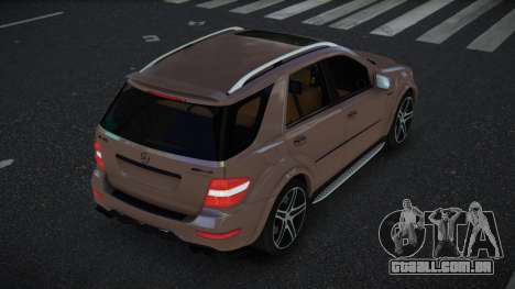 Mercedes-Benz ML63 AMG Baqnado para GTA 4