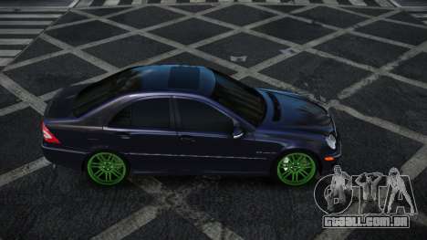 Mercedes-Benz C32 AMG Wadetut para GTA 4