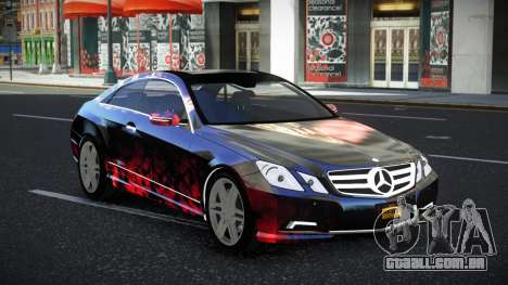 Mercedes-Benz E500 Vantora S10 para GTA 4
