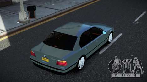 BMW 750i Hakeqajo para GTA 4