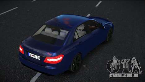 Mercedes-Benz E63 AMG Dokvabul para GTA 4