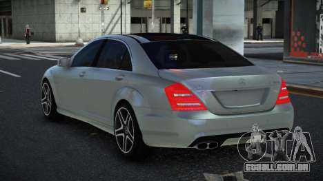 Mercedes-Benz S65 AMG Qeqluge para GTA 4