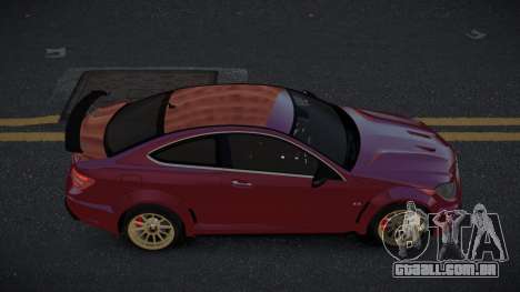 Mercedes-Benz C63 AMG Yizujule para GTA 4