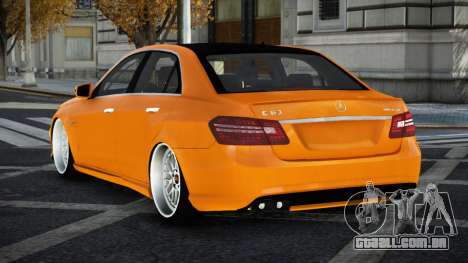 Mercedes-Benz E63 AMG Kadger para GTA 4