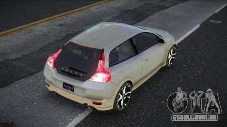 Volvo C30 Tugekamak para GTA 4