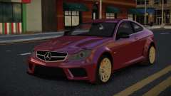 Mercedes-Benz C63 AMG Yizujule para GTA 4