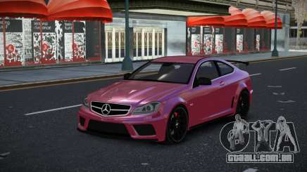 Mercedes-Benz C63 AMG Fijeco para GTA 4