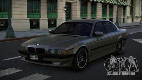BMW 750i Musci para GTA 4
