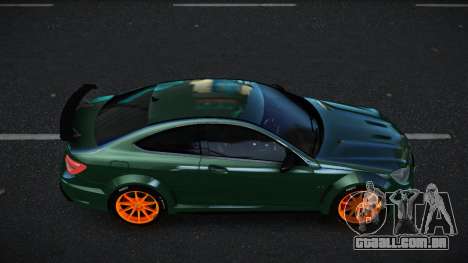 Mercedes-Benz C63 AMG Ryphe para GTA 4