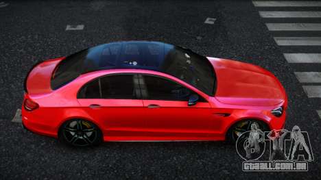 Mercedes-Benz E63 AMG Dadazilex para GTA 4