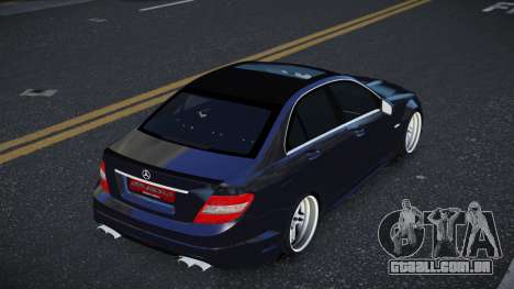 Mercedes-Benz C63 AMG Peluqoj para GTA 4