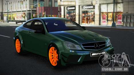 Mercedes-Benz C63 AMG Ryphe para GTA 4
