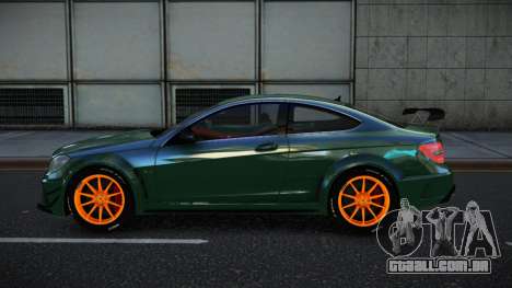 Mercedes-Benz C63 AMG Ryphe para GTA 4
